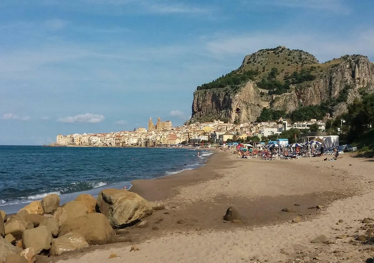 Villa Santa Lucia Cefalu 0*,  Italy